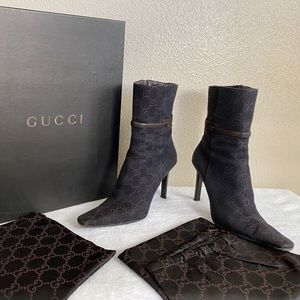 Gucci Signature Fabric Heels 103358 F5D10